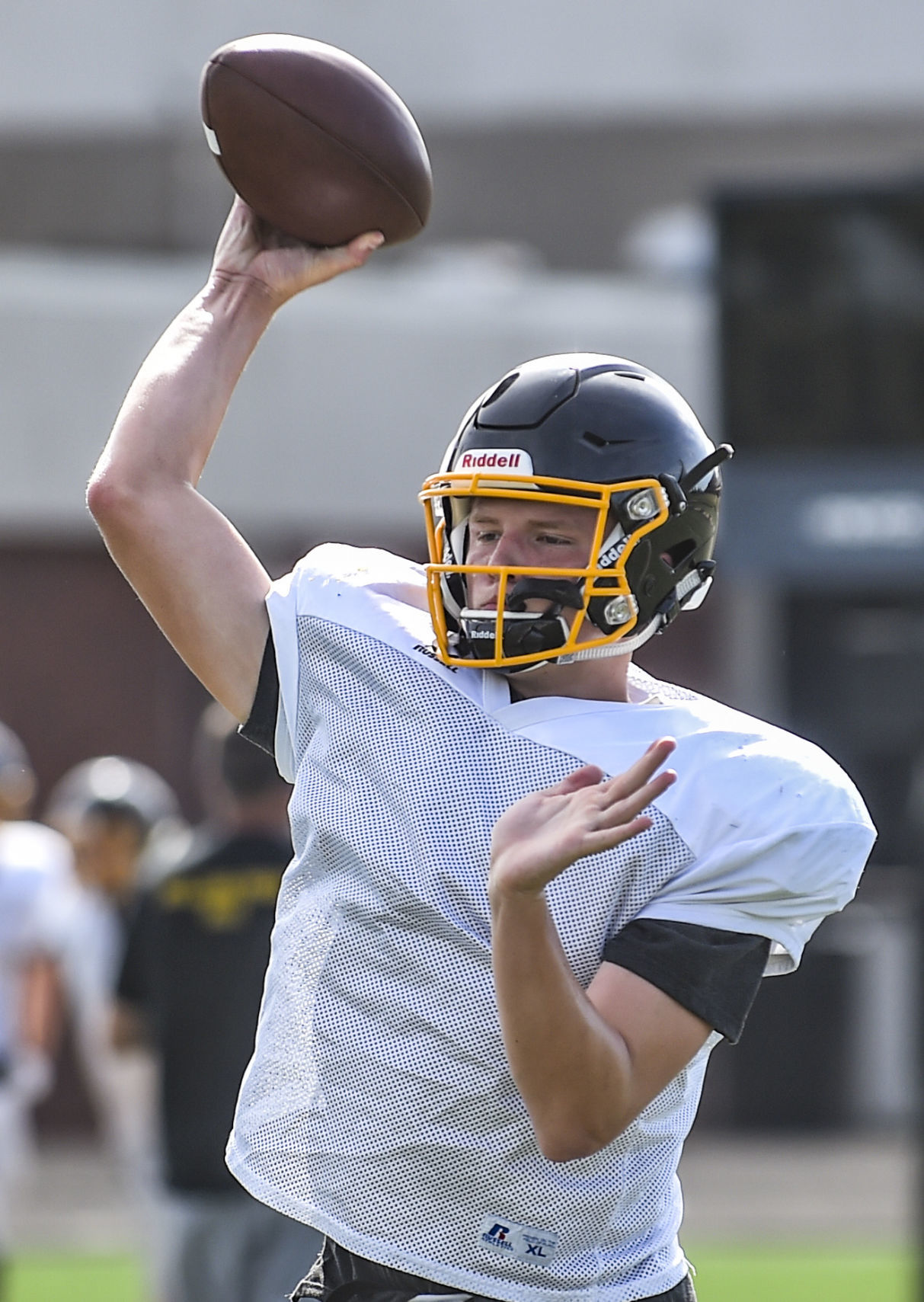 082019-qct-spt-bett football-03.jpg
